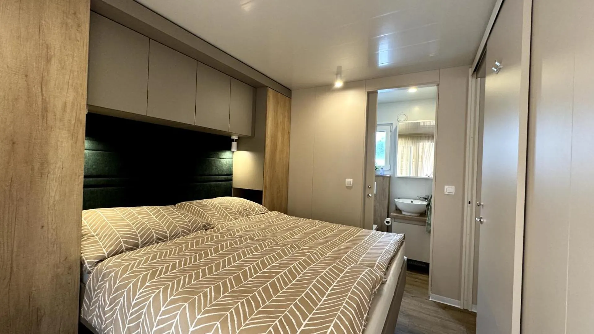 Mobile Home Cabana, Camping Biograd Na Moru 0*,  Croatia